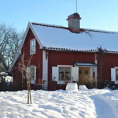 Rustik Stuga Med Lantlig Kaensla Naera Oerebro City Exteriér fotografie