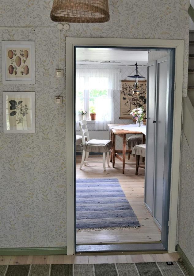 Rustik Stuga Med Lantlig Kaensla Naera Oerebro City Exteriér fotografie