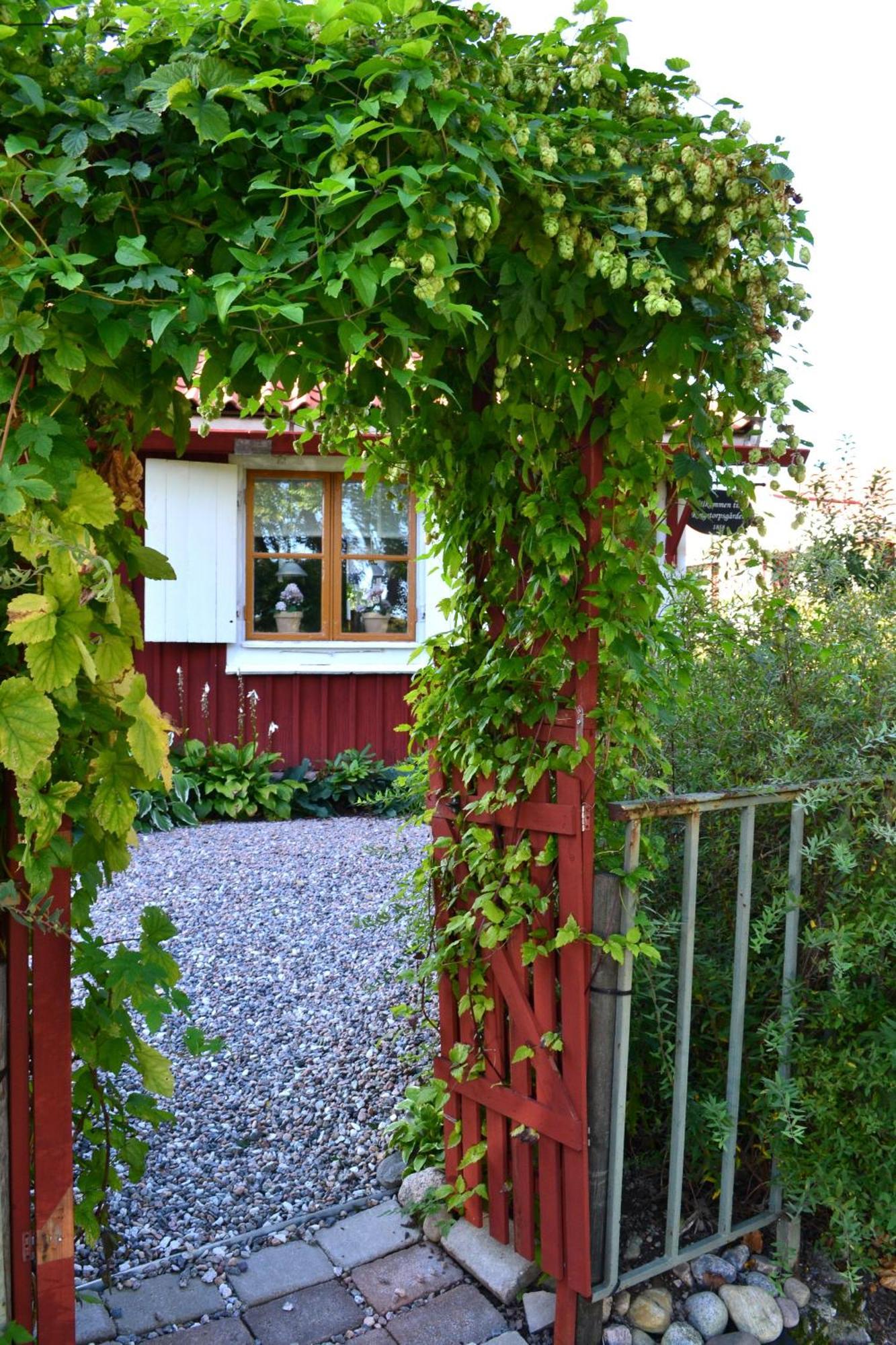 Rustik Stuga Med Lantlig Kaensla Naera Oerebro City Exteriér fotografie